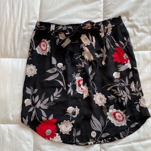 LOFT floral button up skirt with tie belt size small